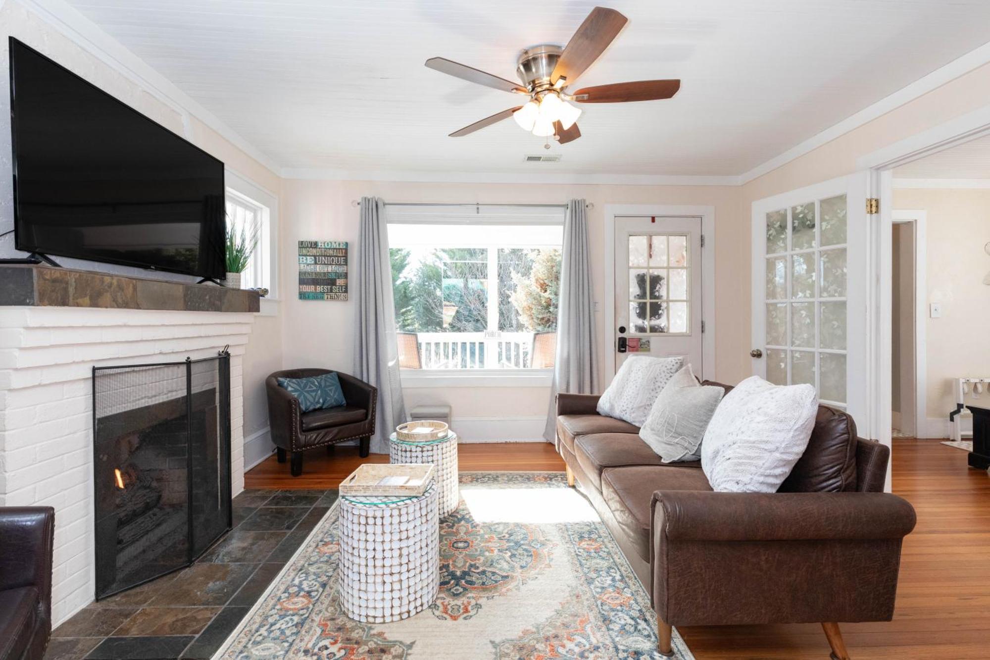 Candyland Cottage Candler المظهر الخارجي الصورة