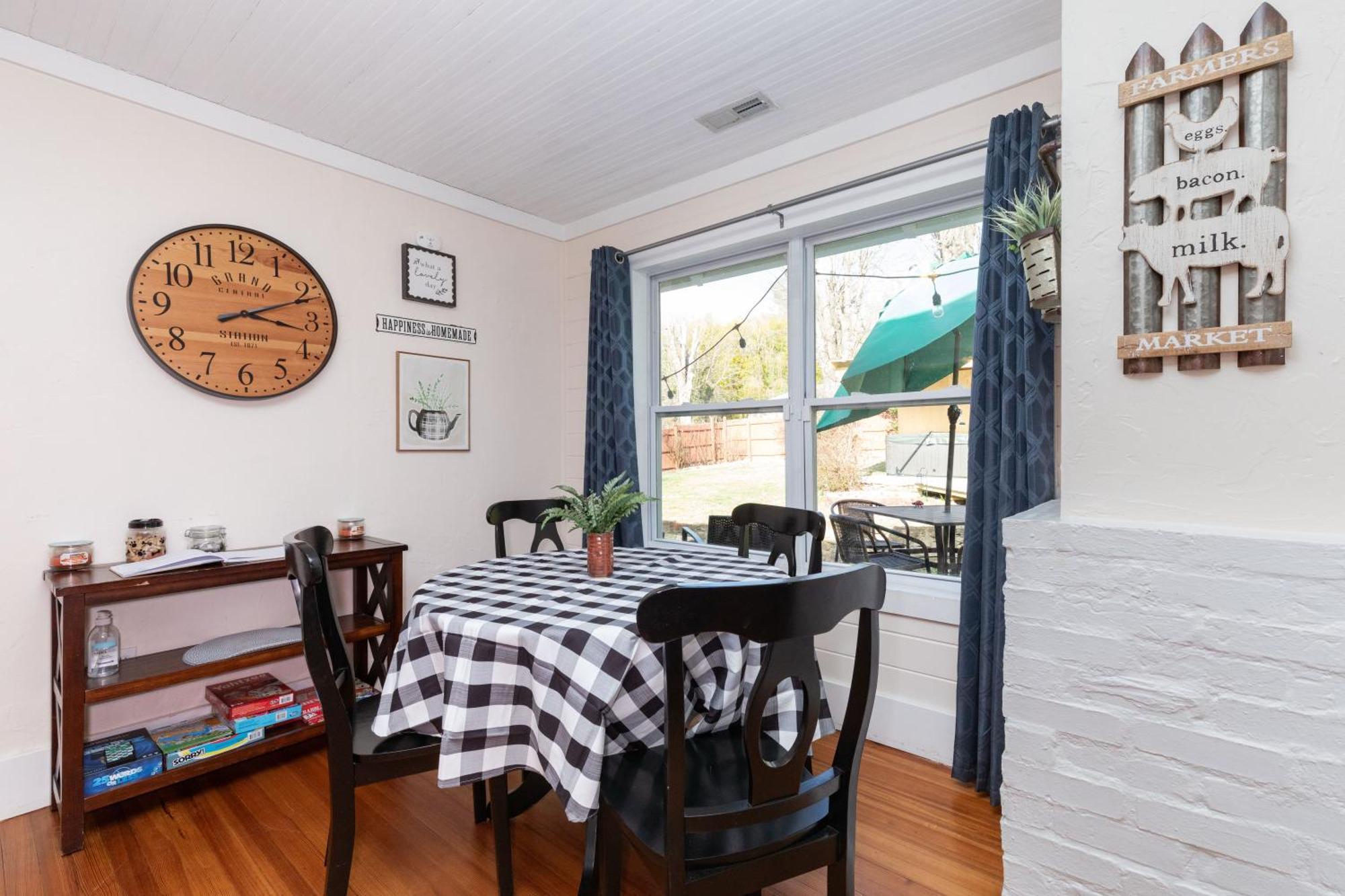Candyland Cottage Candler المظهر الخارجي الصورة